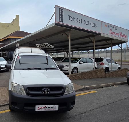 2009-Toyota-Hilux-20-VVTi-Single-Cab_0