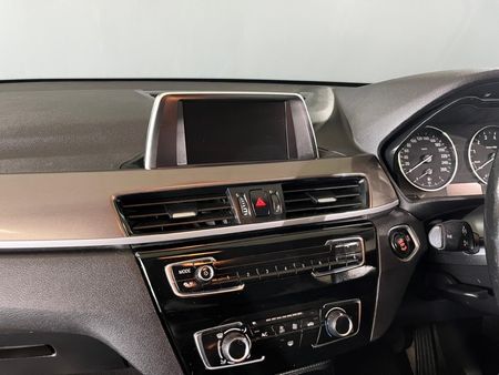 2017-BMW-X1-sDrive20i-Sport-Line-Auto_12