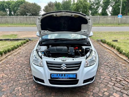 2013-Suzuki-SX4-20-Auto_19