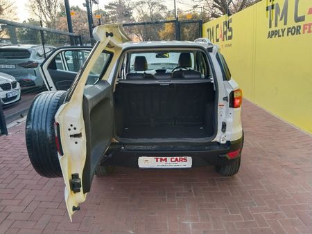 2015-Ford-EcoSport-15-TiVCT-Titanium-Auto_15