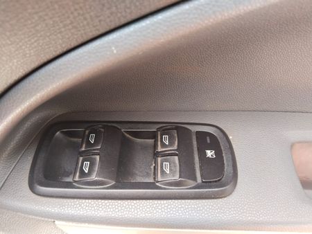 2015-Ford-EcoSport-15-TiVCT-Titanium-Auto_5