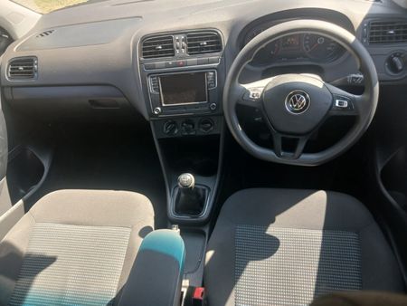 2023-Volkswagen-Polo-Vivo-14-Comfortline-5-dr_11
