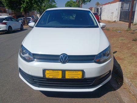 2023-Volkswagen-Polo-Vivo-14-Comfortline-5-dr_2