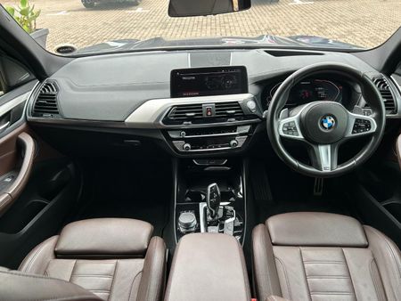 2021-BMW-X3-M40d_5
