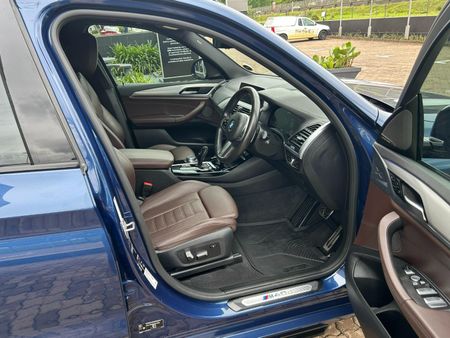 2021-BMW-X3-M40d_6