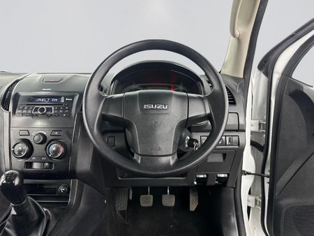 2022-Isuzu-D-Max-250-HO-Hi-Rider-Double-Cab_9