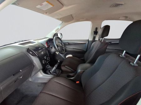 2022-Isuzu-D-Max-250-HO-Hi-Rider-Double-Cab_2