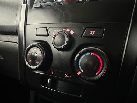 2022-Isuzu-D-Max-250-HO-Hi-Rider-Double-Cab_16