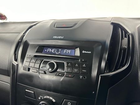 2022-Isuzu-D-Max-250-HO-Hi-Rider-Double-Cab_17