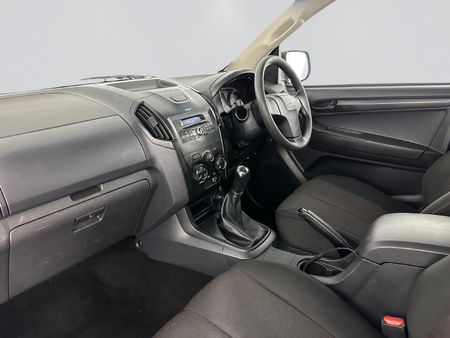 2022-Isuzu-D-Max-250-HO-Hi-Rider-Double-Cab_10
