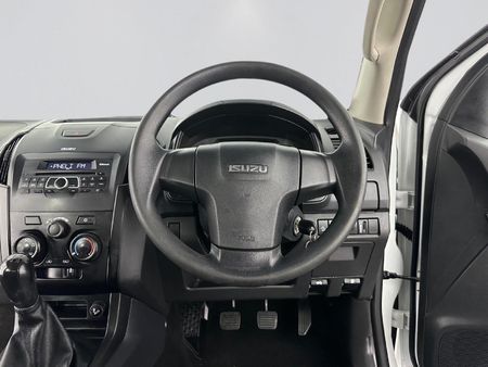 2022-Isuzu-D-Max-250-HO-Hi-Rider-Double-Cab_15