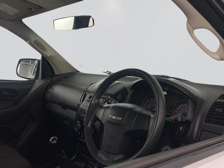 2022-Isuzu-D-Max-250-HO-Hi-Rider-Double-Cab_18