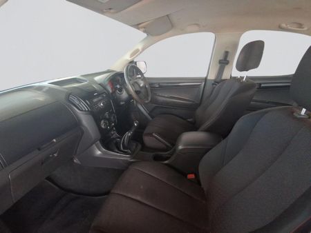 2022-Isuzu-D-Max-250-HO-Hi-Rider-Double-Cab_2