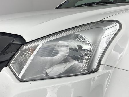 2022-Isuzu-D-Max-250-HO-Hi-Rider-Double-Cab_5