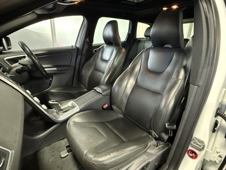 2017-Volvo-XC60-T5-Momentum-Auto-AWD_11