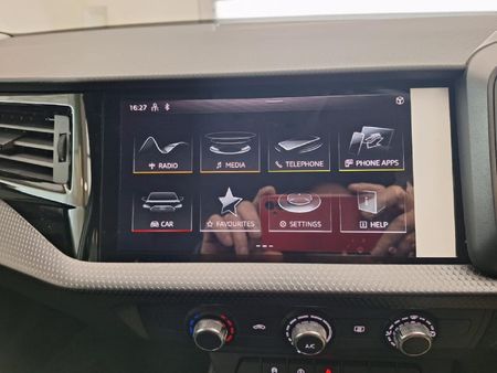 2025-Audi-A1-Sportback-30-TFSI-Advanced-S-Tronic_9