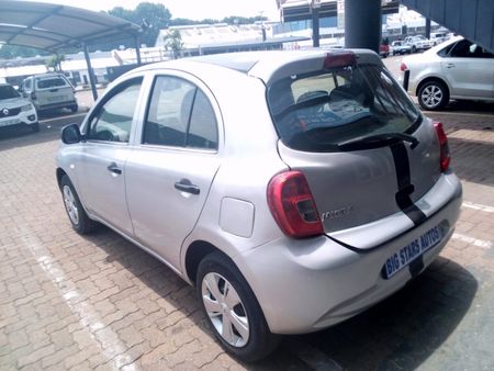 2016-Nissan-Micra-12-Visia-Audio-5-dr_15