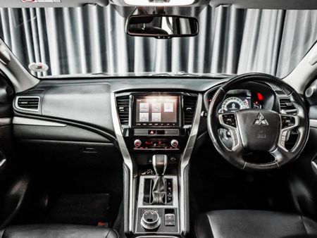 2022-Mitsubishi-Pajero-Sport-24D-Auto_7