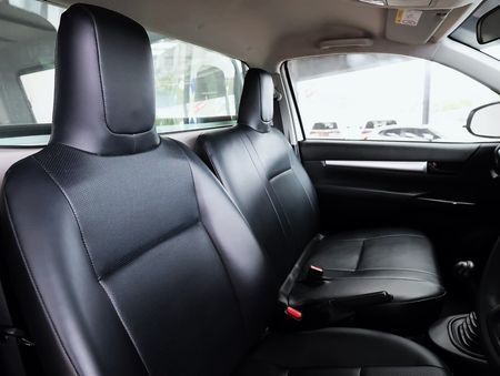 2025-Toyota-Hilux-20-VVTi-S-Single-Cab_9
