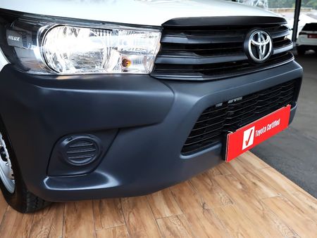 2025-Toyota-Hilux-20-VVTi-S-Single-Cab_19