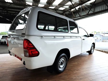 2025-Toyota-Hilux-20-VVTi-S-Single-Cab_8