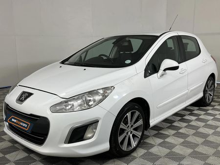 2012-Peugeot-308-16-HDi-Premium_0