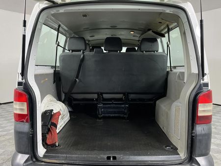 2015-Volkswagen-Transporter-20-BiTDI-Crew-Bus-LWB-132kW-4Motion-Auto-Panel_12