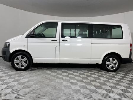 2015-Volkswagen-Transporter-20-BiTDI-Crew-Bus-LWB-132kW-4Motion-Auto-Panel_18