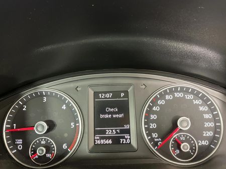 2015-Volkswagen-Transporter-20-BiTDI-Crew-Bus-LWB-132kW-4Motion-Auto-Panel_2