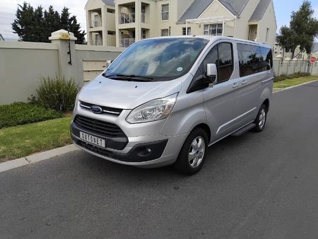 2015-Ford-Tourneo-Custom-LTD-22-TDCi-SWB-114kW_0