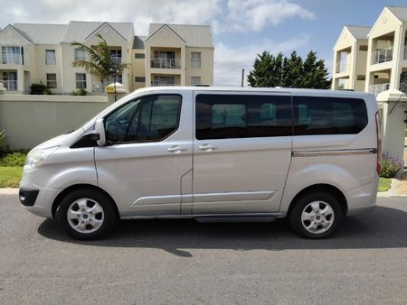 2015-Ford-Tourneo-Custom-LTD-22-TDCi-SWB-114kW_2