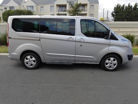 2015-Ford-Tourneo-Custom-LTD-22-TDCi-SWB-114kW_3