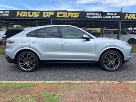 2020-Porsche-Cayenne-Coupe_1