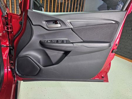 2023-Honda-WR-V-12-Elegance_7