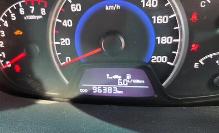 2018-Hyundai-Grand-i10-10i-MOTION-FULL-SERVICE-HISTORY-LOW-KM_5