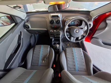 2015-Chevrolet-Utility-14-Sport_6