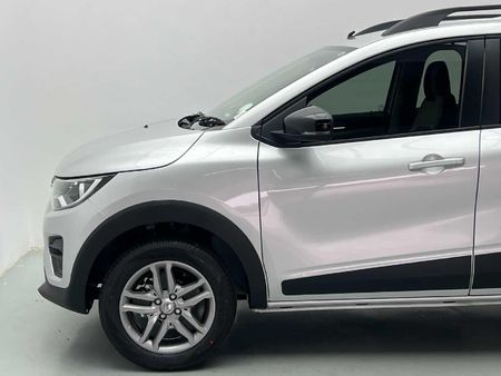2025-Renault-Triber-10-Dynamique_8