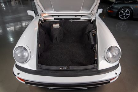 1988-Porsche-911-Cabriolet_21