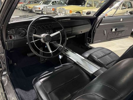 1968-Dodge-Charger-RT-440_21