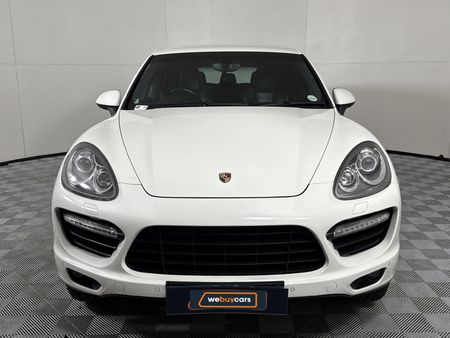 2011-Porsche-Cayenne-Turbo-Auto_15
