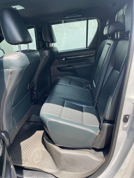 2019-Toyota-Hilux-28-GD-6-Raider-4x4-Auto-Double-Cab_12