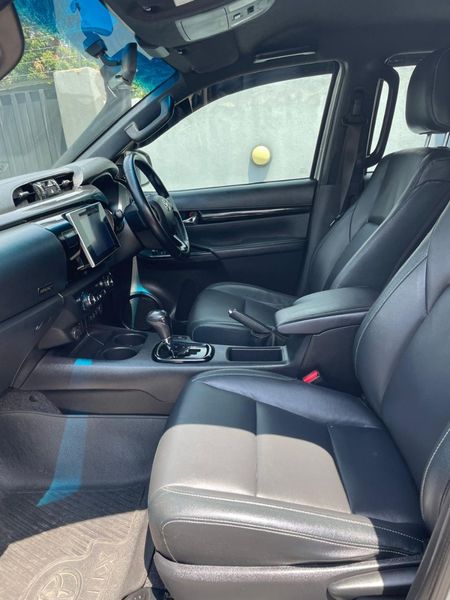 2019-Toyota-Hilux-28-GD-6-Raider-4x4-Auto-Double-Cab_13