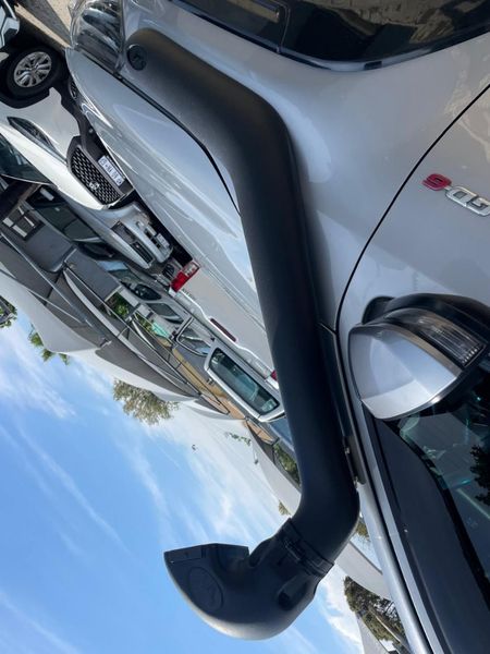 2019-Toyota-Hilux-28-GD-6-Raider-4x4-Auto-Double-Cab_8