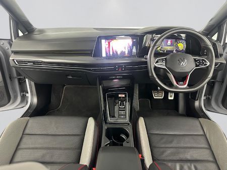2024-Volkswagen-Golf-8-GTI-20-TSI-Auto_9