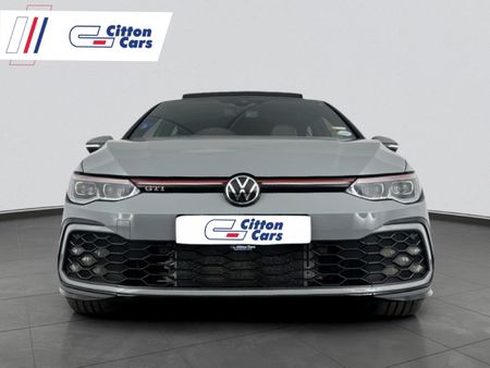 2024-Volkswagen-Golf-8-GTI-20-TSI-Auto_1