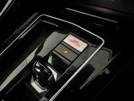 2024-Volkswagen-Golf-8-GTI-20-TSI-Auto_7