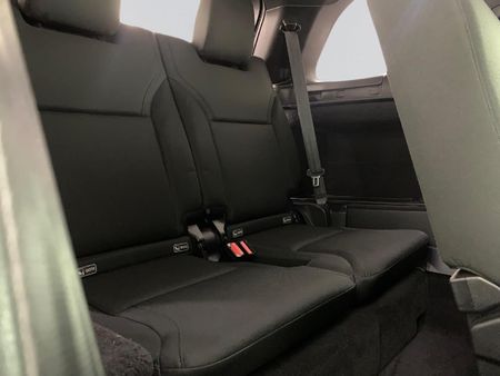 2020-Land-Rover-Discovery-30-TD6-S_15