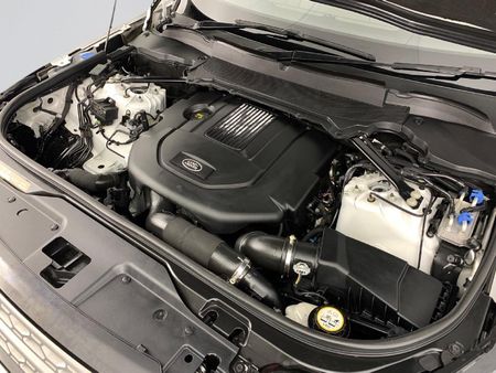 2020-Land-Rover-Discovery-30-TD6-S_17