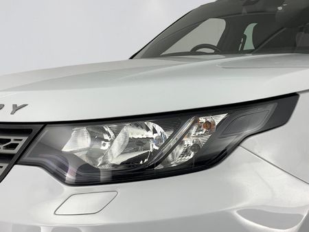2020-Land-Rover-Discovery-30-TD6-S_21
