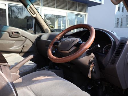 2019-Hyundai-H100-Bakkie-26D_10
